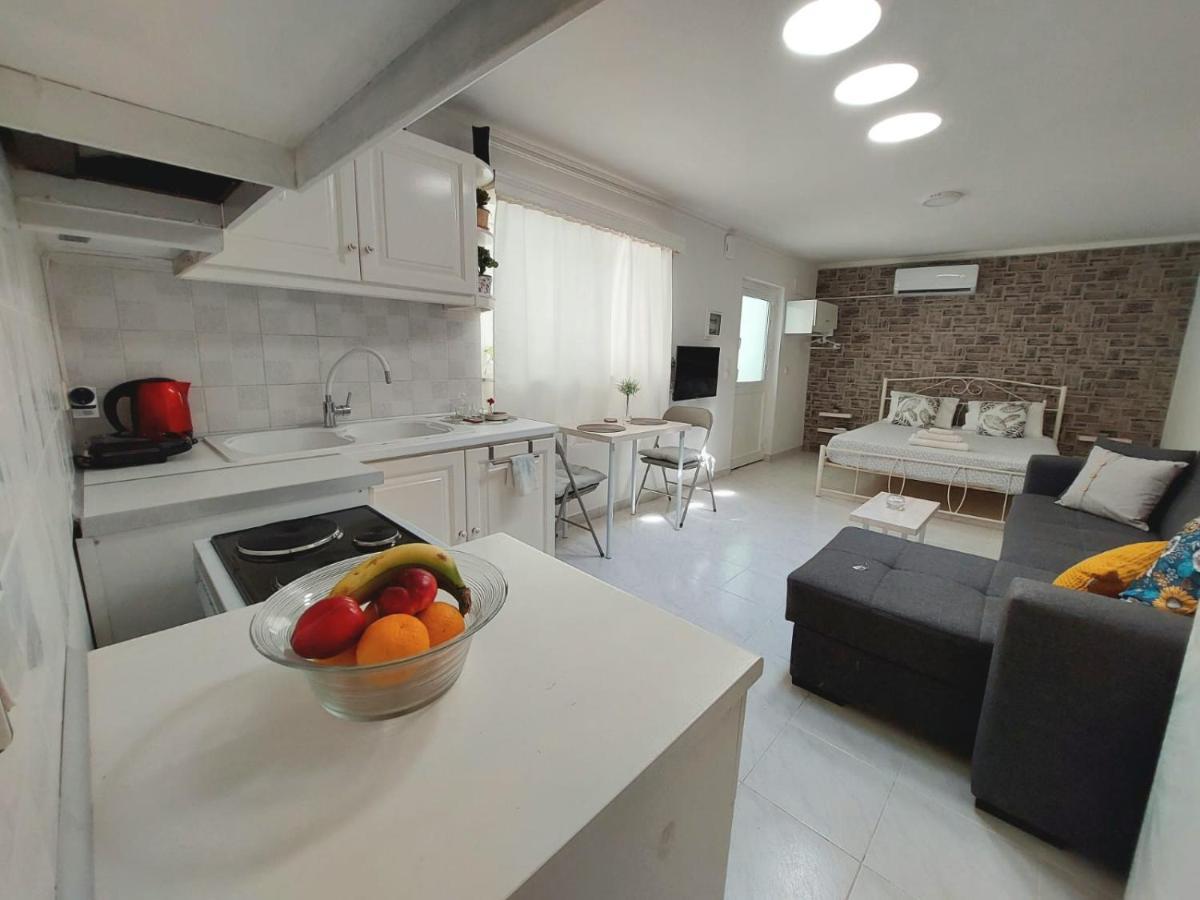 S For Studio - Detached, Close To City Center 하니아 외부 사진